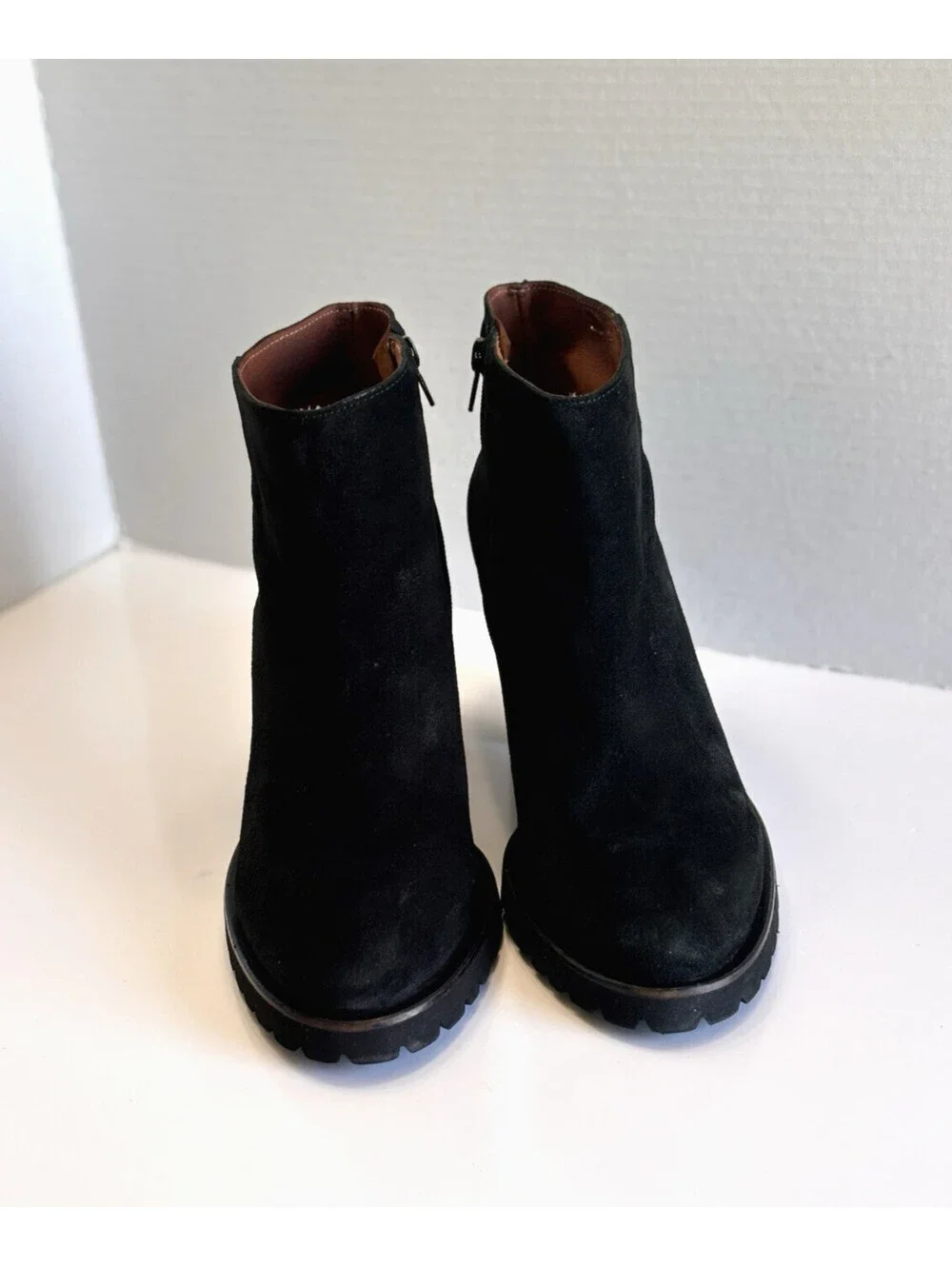 Eric Michael Quebec Women's 8.5 Black Suede Heeled Platform Ankle Boots Side Zip